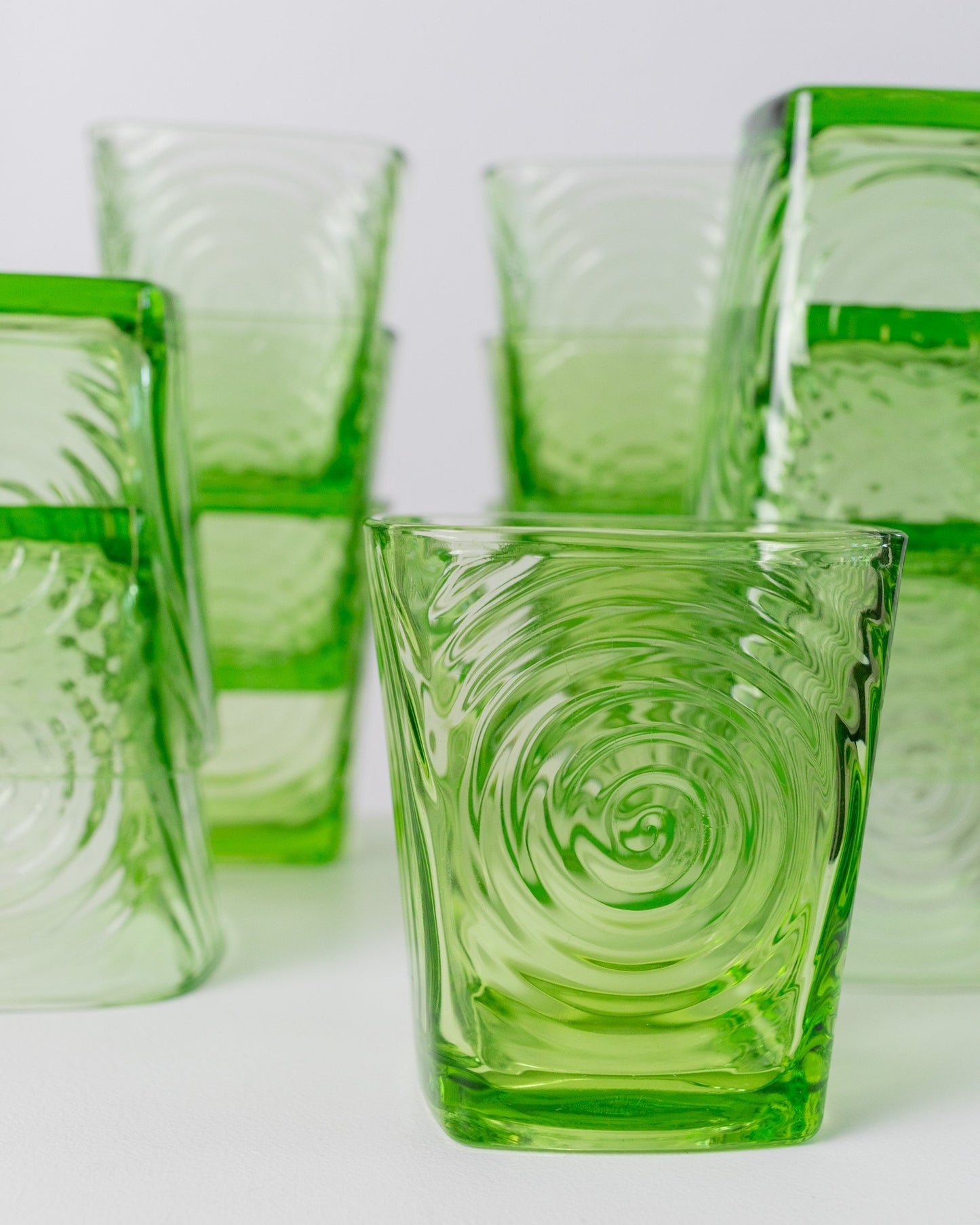 Set von 12 swirl drinking glasses 1970s in green Murano Mid Century Design Vintage