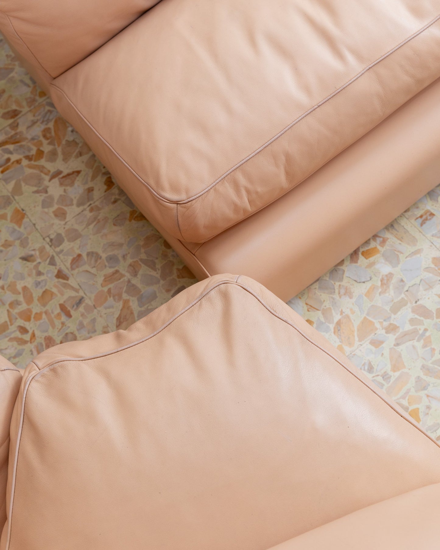 Modulares Ledersofa in Blush von Tito Agnoli für Poltrona Frau Modell Petronio 1970er Jahre Mid Century Design Vintage