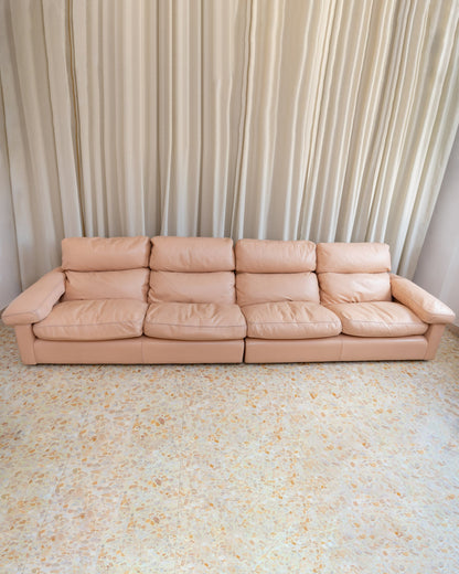 Modular leather sofa in blush by Tito Agnoli for Poltrona Frau model Petronio 1970s Mid Century Design Vintage