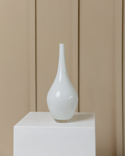 Vase Salong des années 90 par Johanna Jelinek pour IKEA, verre soufflé à la bouche, forme vintage moderne et intemporelle