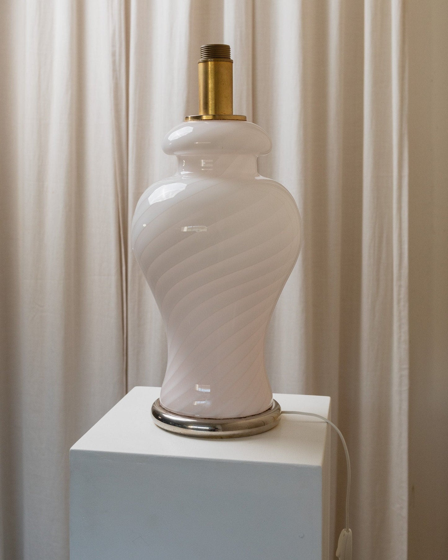 XXL Murano table lamp 70s, soft pink, swirl mid-century design, mouth-blown glass Italy Vintage