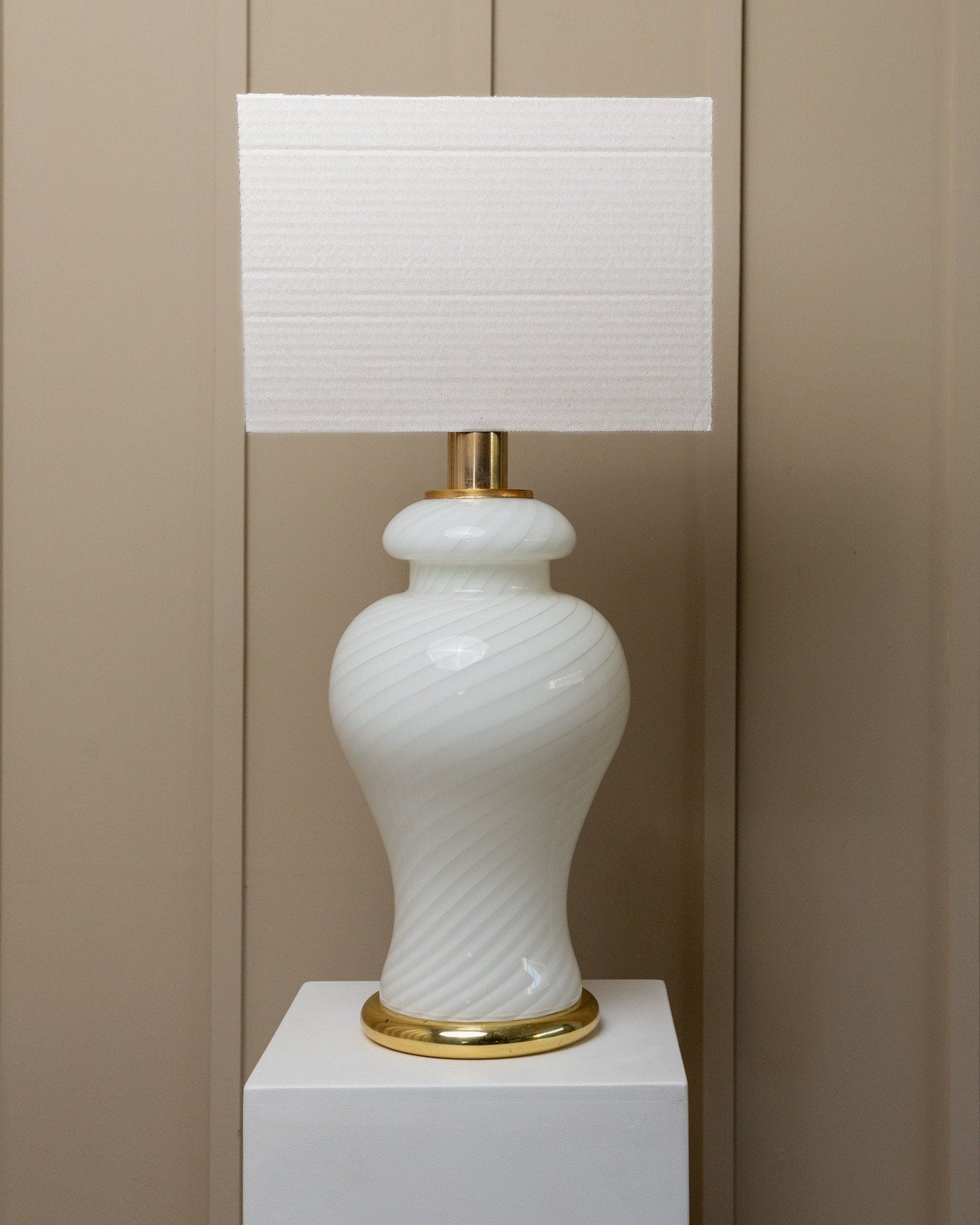 XXL Murano table lamp 70s in white, swirl mid-century design, mouth-blown glass Italy vintage