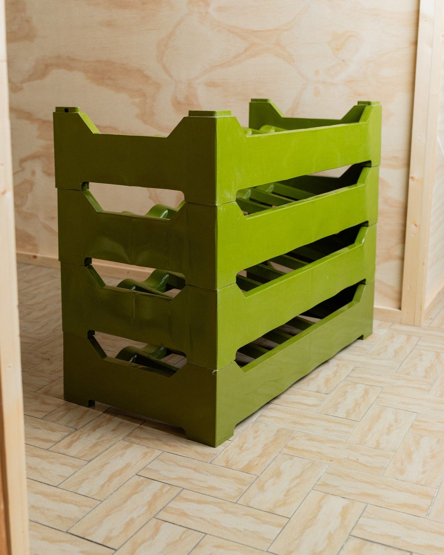 4 modules of a mid-century wine rack in khaki, from Italy 70s modular and expandable, storage bottles vintage 