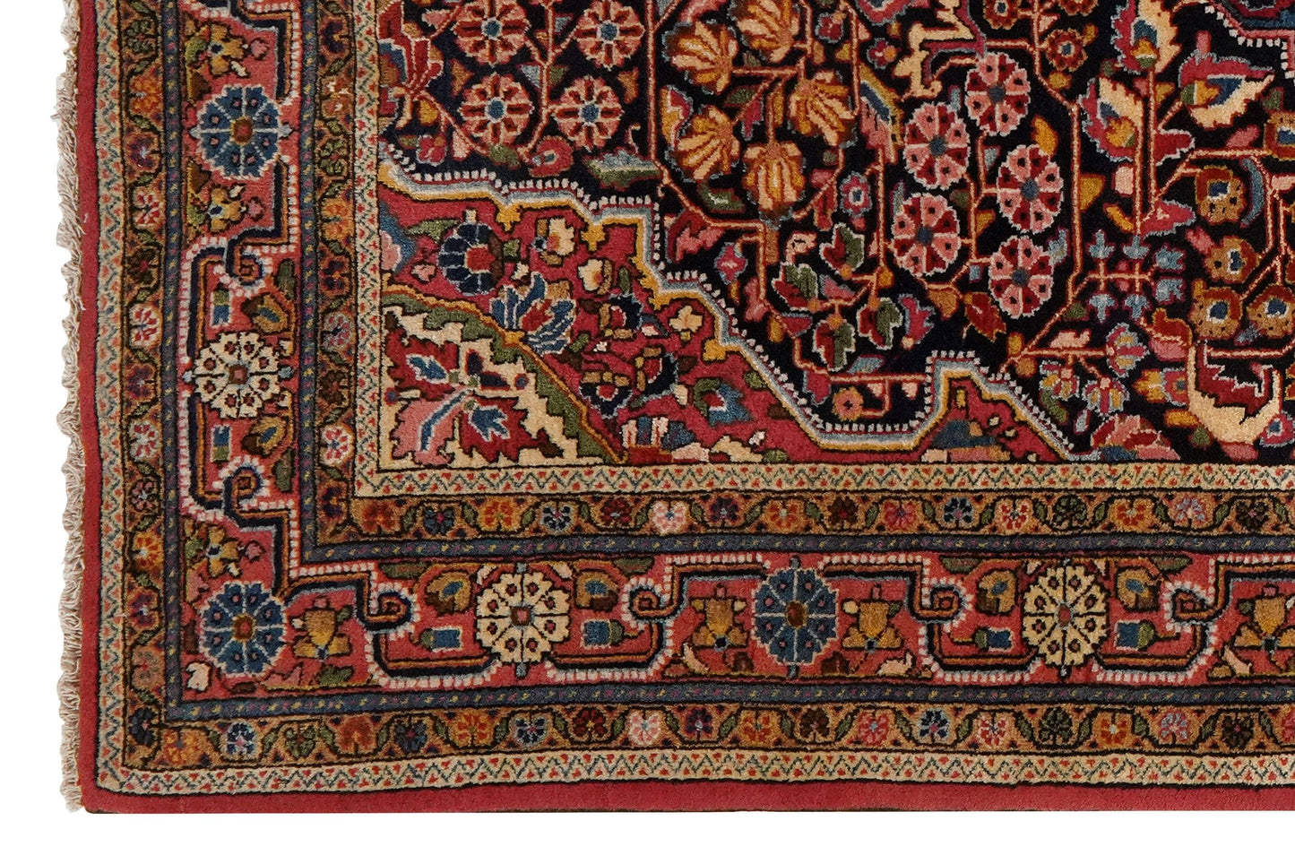 Djozan 214x130cm carpet vintage