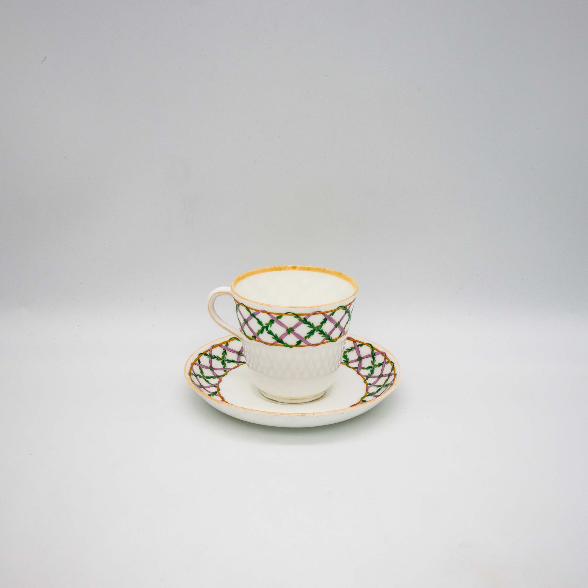 Minton Porzellan Tasse, Seitenansicht links