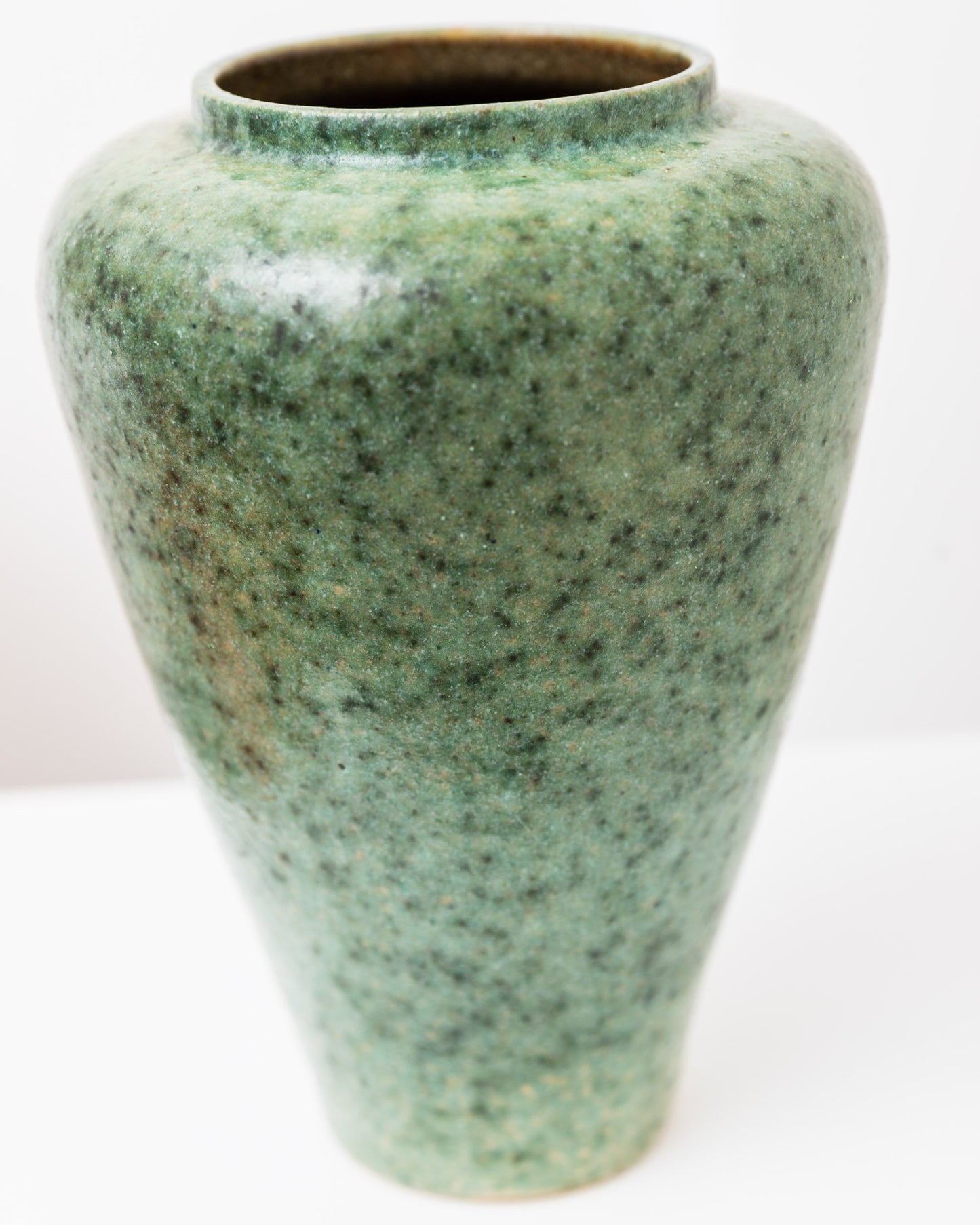 Ceramic vase by VEB Coswig Green bulbous vase with gradient glaze Mid Century Design GDR 1970s Vintage