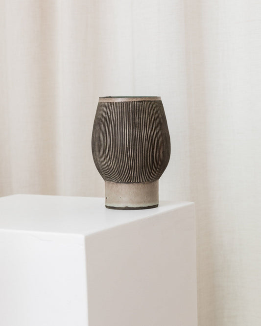 Studio ceramic vase from the 1970s Organic shape with engraved decoration Grey and beige Mid Century Denmark Vintage