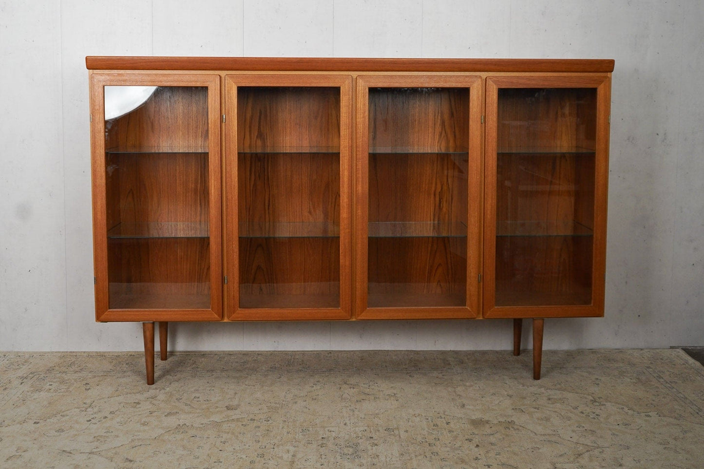 Buffet en teck vitrine highboard danois vintage années 60 milieu du siècle