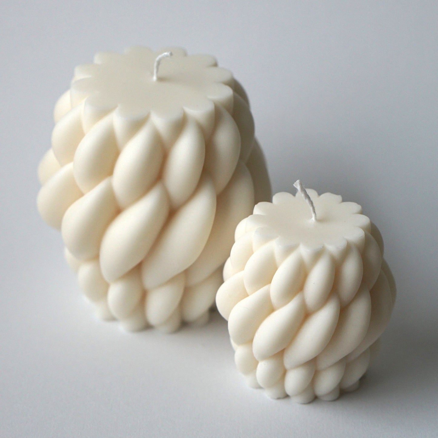 Handmade design candle Big Waves