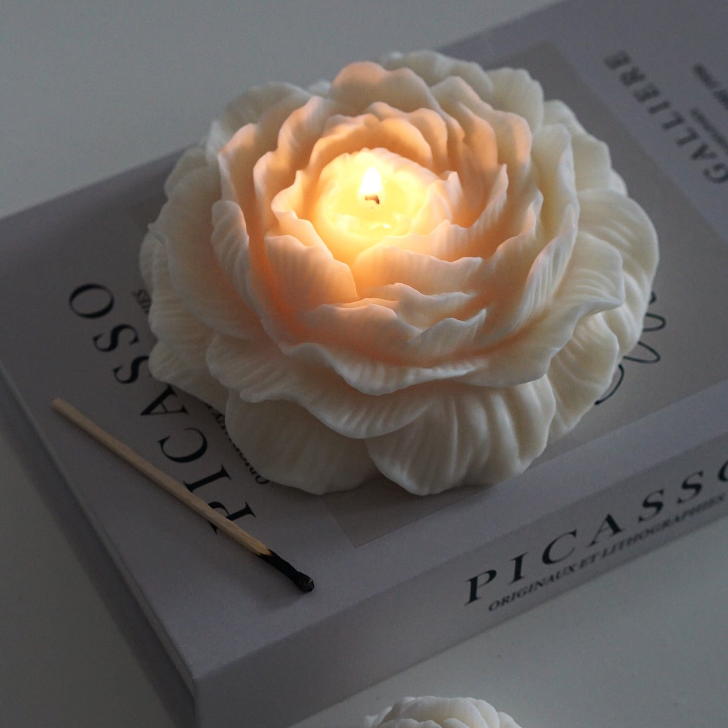 Handmade designer candle peonies XL 15cm