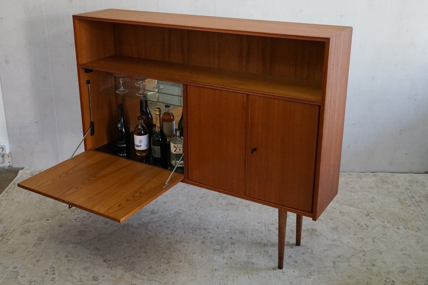 Buffet en teck meuble de bar buffet haut danois vintage milieu du siècle