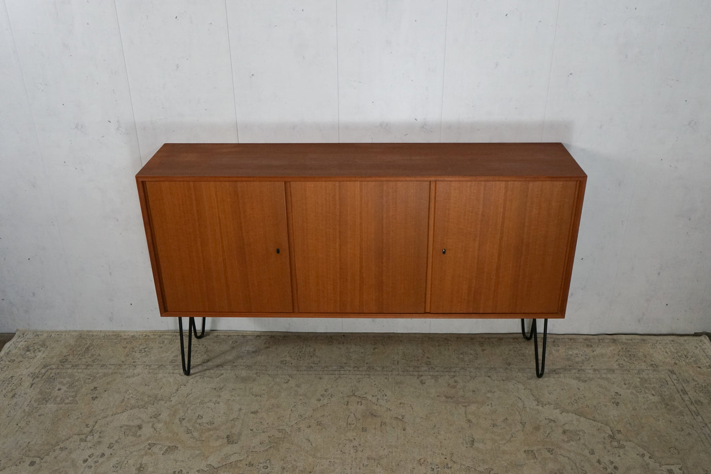 Commode buffet en teck danois Mid Century 148cm Hairpin vintage