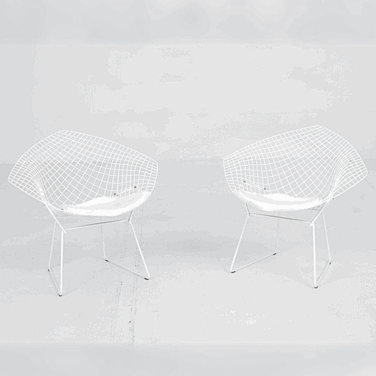 Knoll International Diamond Armchair by Harry Bertoia, outdoor-suitable Vintage