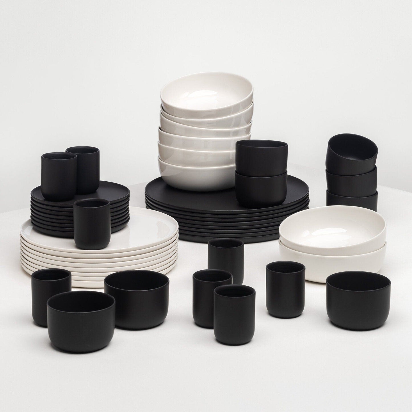 KAYA H Entertaining Set Porcelain - black &amp; white