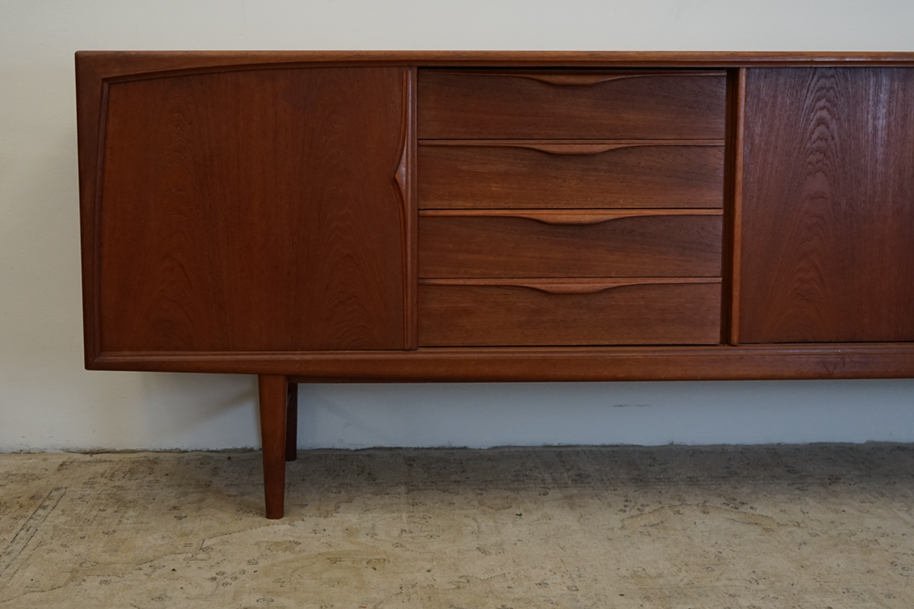 Buffet en teck RT meubles RT-272 Heinrich Riestenpatt Vintage