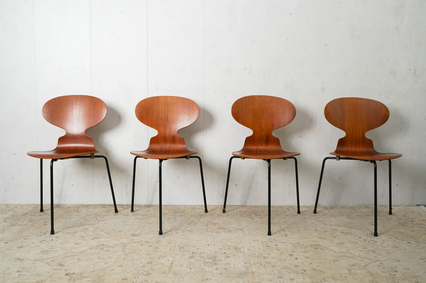 4x Arne Jacobsen Modell 3100 Ant Stühle für Fritz Hansen