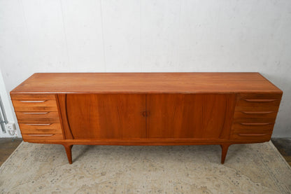 Vintage teak sideboard by Johannes Andersen / Uldum Møbelfabrik