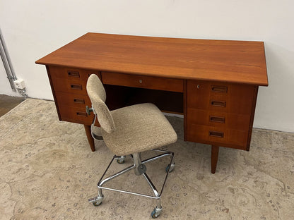 Bureau en teck danois vintage années 60 Mid Century