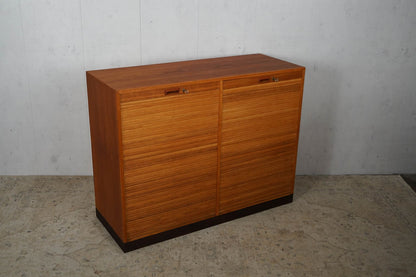 Danish louvre cabinet made of oak chest of drawers 60s Mid Century Vintage