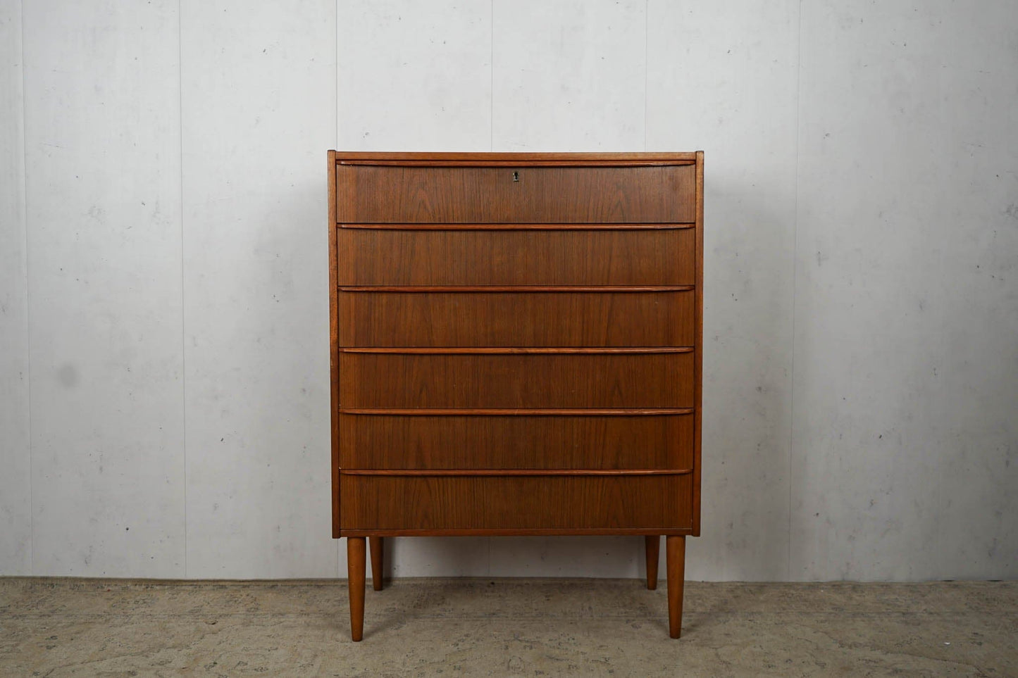 Commode danoise en teck Tallboy Retro années 60 Mid Century Vintage