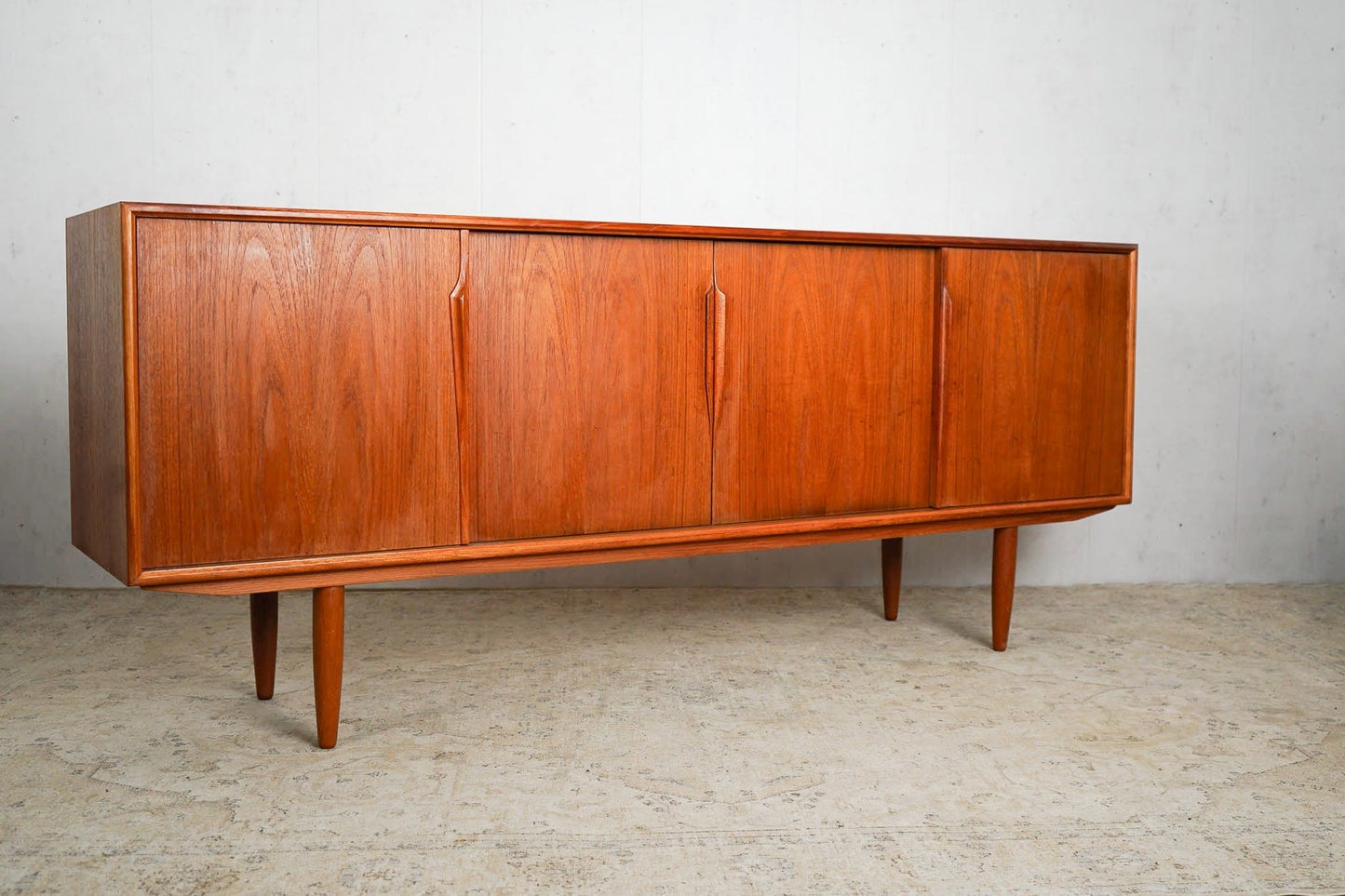 Buffet en teck par Axel Christensen pour Aco Danish Mid Century Vintage