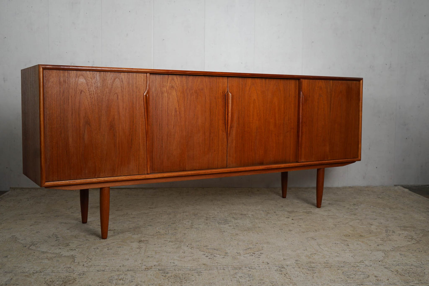 Buffet en teck par Axel Christensen pour Aco Danish Mid Century Vintage