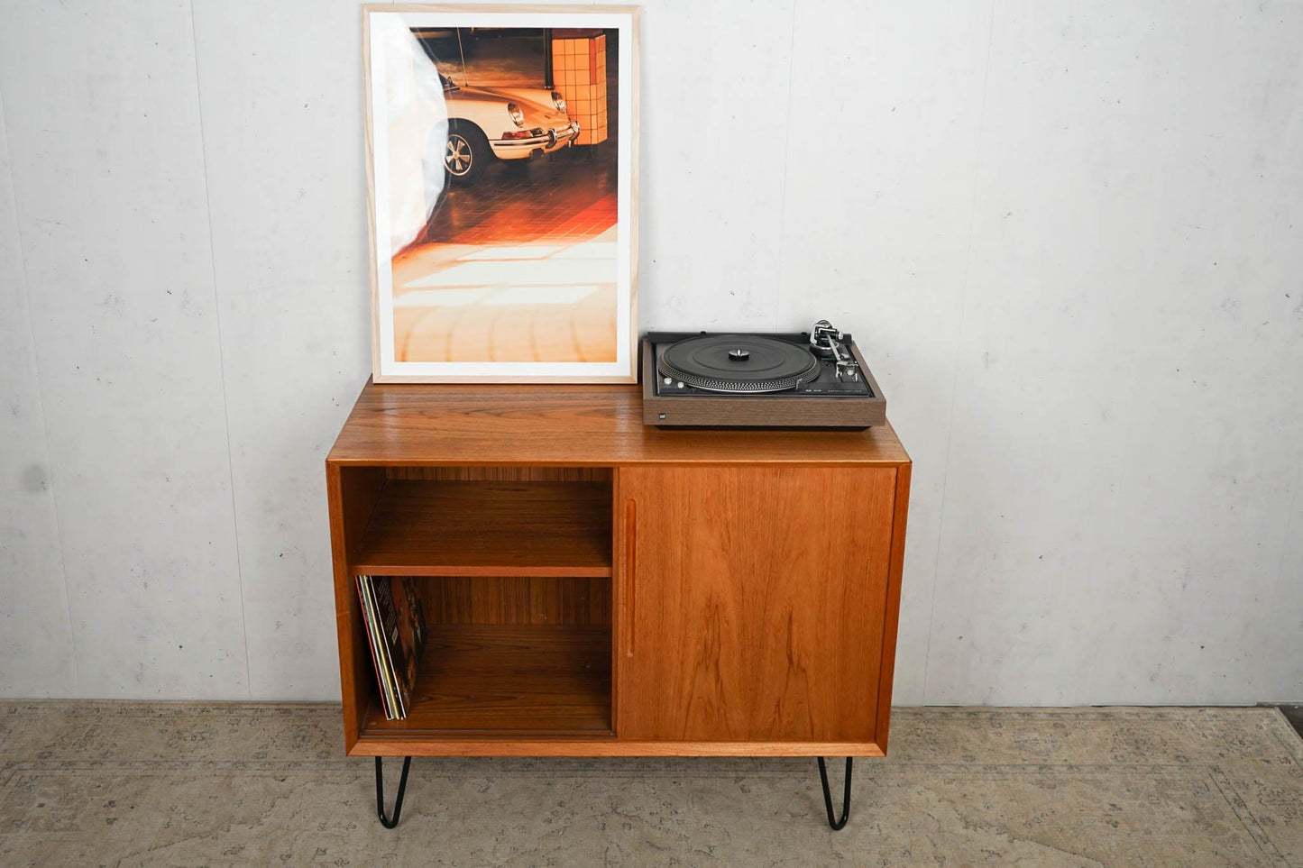 Teak Vinyl Sideboard Plattenschrank Mid Century Vintage