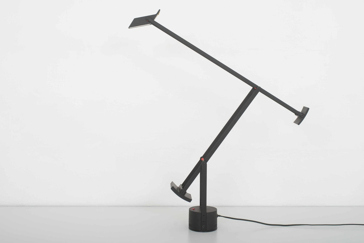 Artemide Tizio 50 table lamp by Richard Sapper Vintage