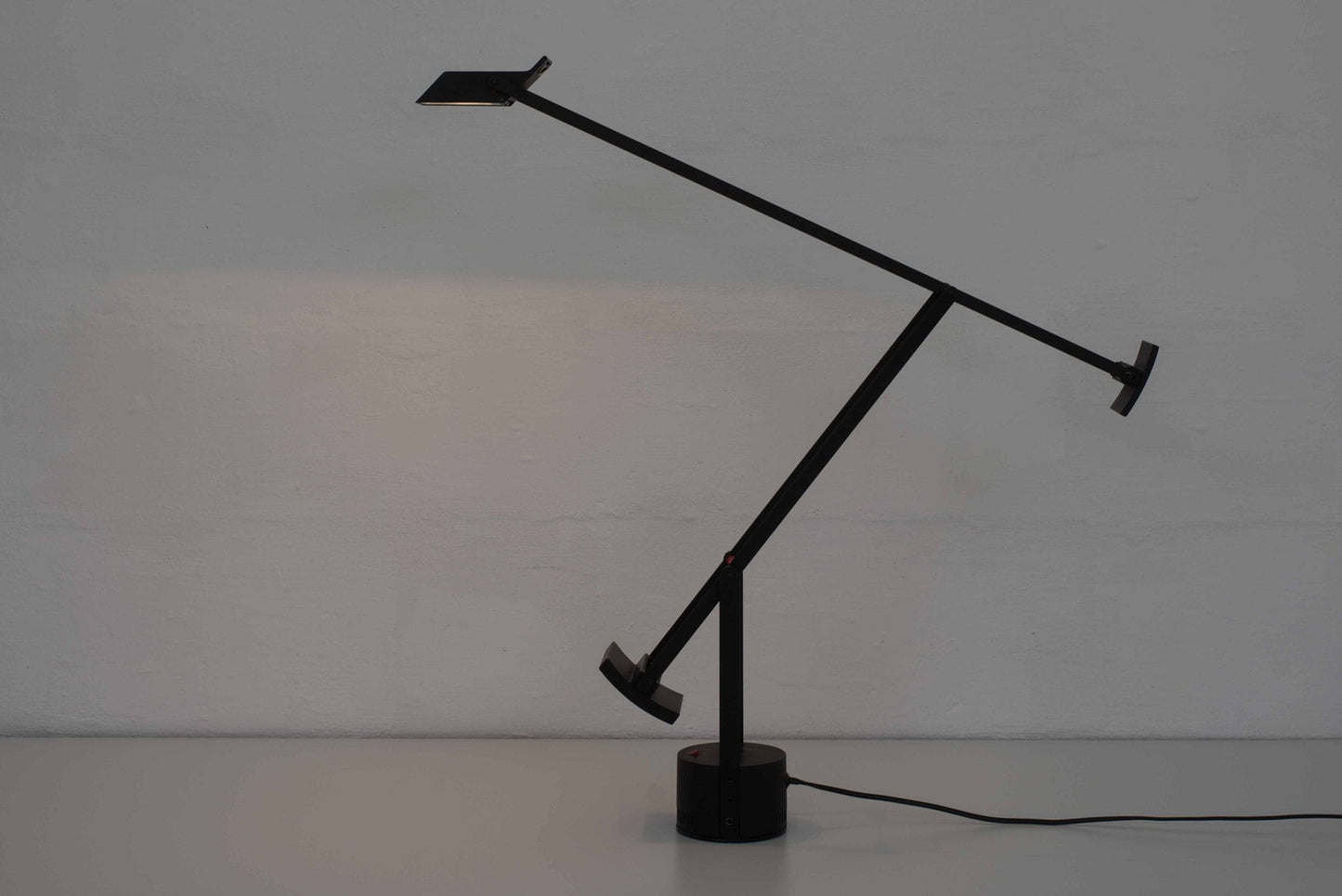 Artemide Tizio 50 table lamp by Richard Sapper Vintage