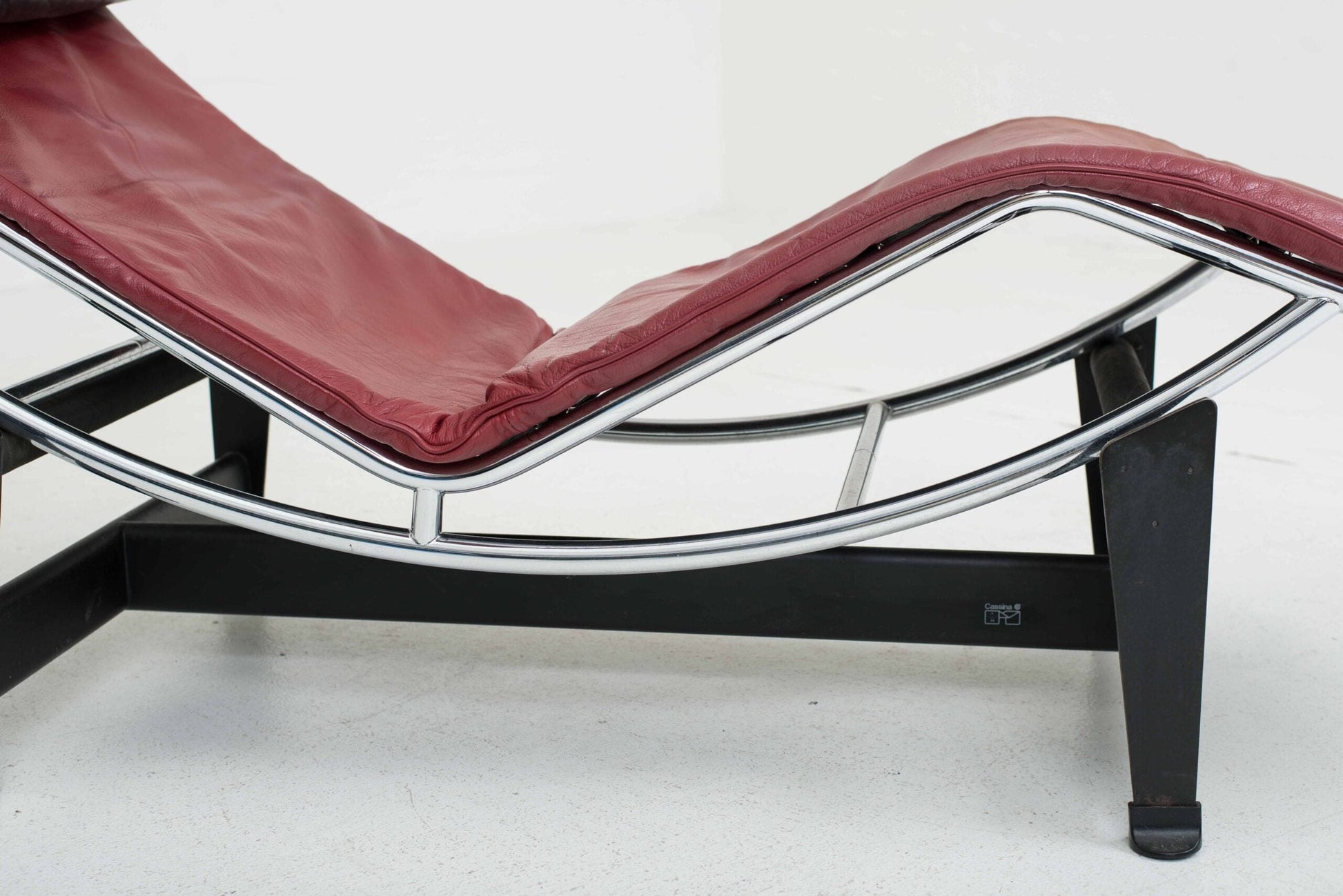 Cassina LC4 Chaise Longue von Le Corbusier in Rot - 2nd home