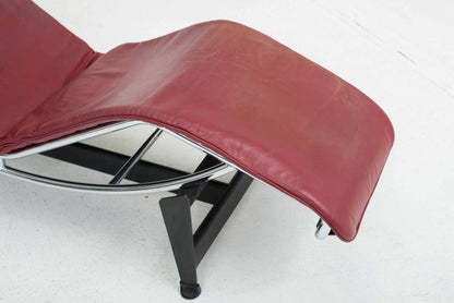 Cassina LC4 Chaise Longue von Le Corbusier in Rot - 2nd home