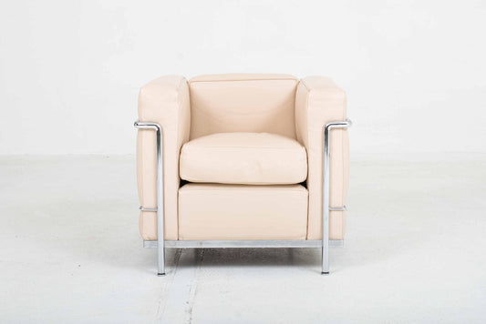Cassina LC2 armchair by Le Corbusier in cream leather