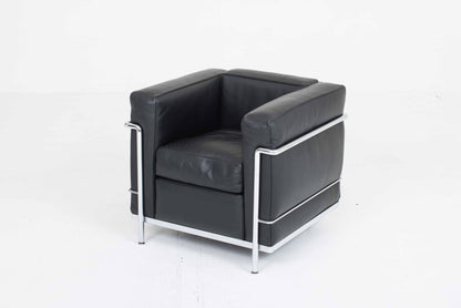 Fauteuil Cassina LC2 de Le Corbusier en cuir noir vintage