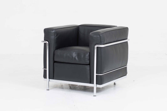 Cassina LC2 armchair by Le Corbusier in black leather vintage