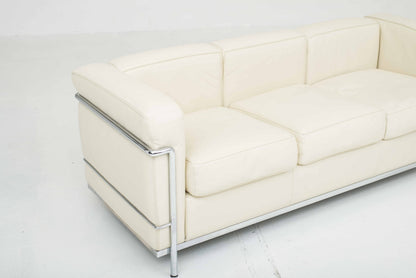 Cassina LC2 3er Sofa von Le Corbusier in cremefarbenem Leder Vintage