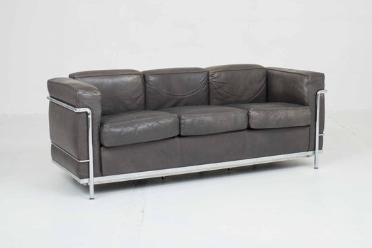 Cassina LC2 3-seater sofa by Le Corbusier in grey natural leather