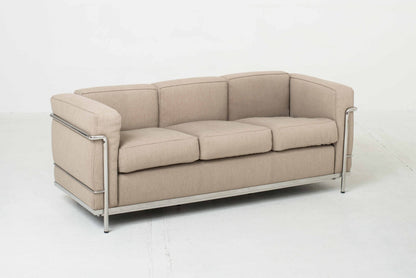 Cassina LC2 3er Sofa von Le Corbusier in beigem Stoff Vintage