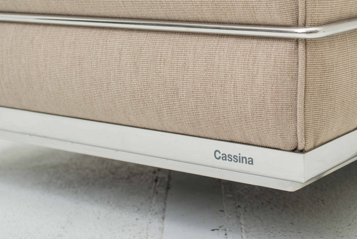 Cassina LC2 3-seater sofa by Le Corbusier in beige fabric Vintage