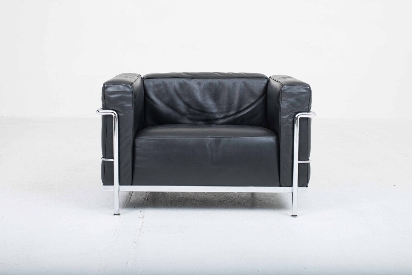 Cassina LC3 Sessel von Le Corbusier in schwarzem Leder