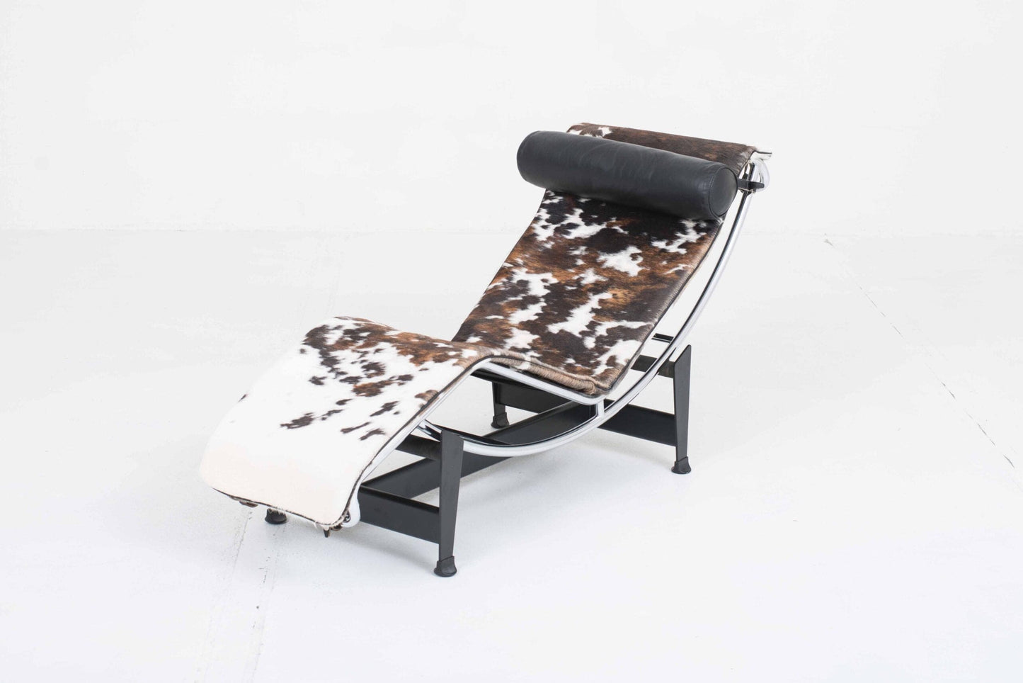 Cassina LC4 Chaise Longue by Le Corbusier with vintage spotted fur