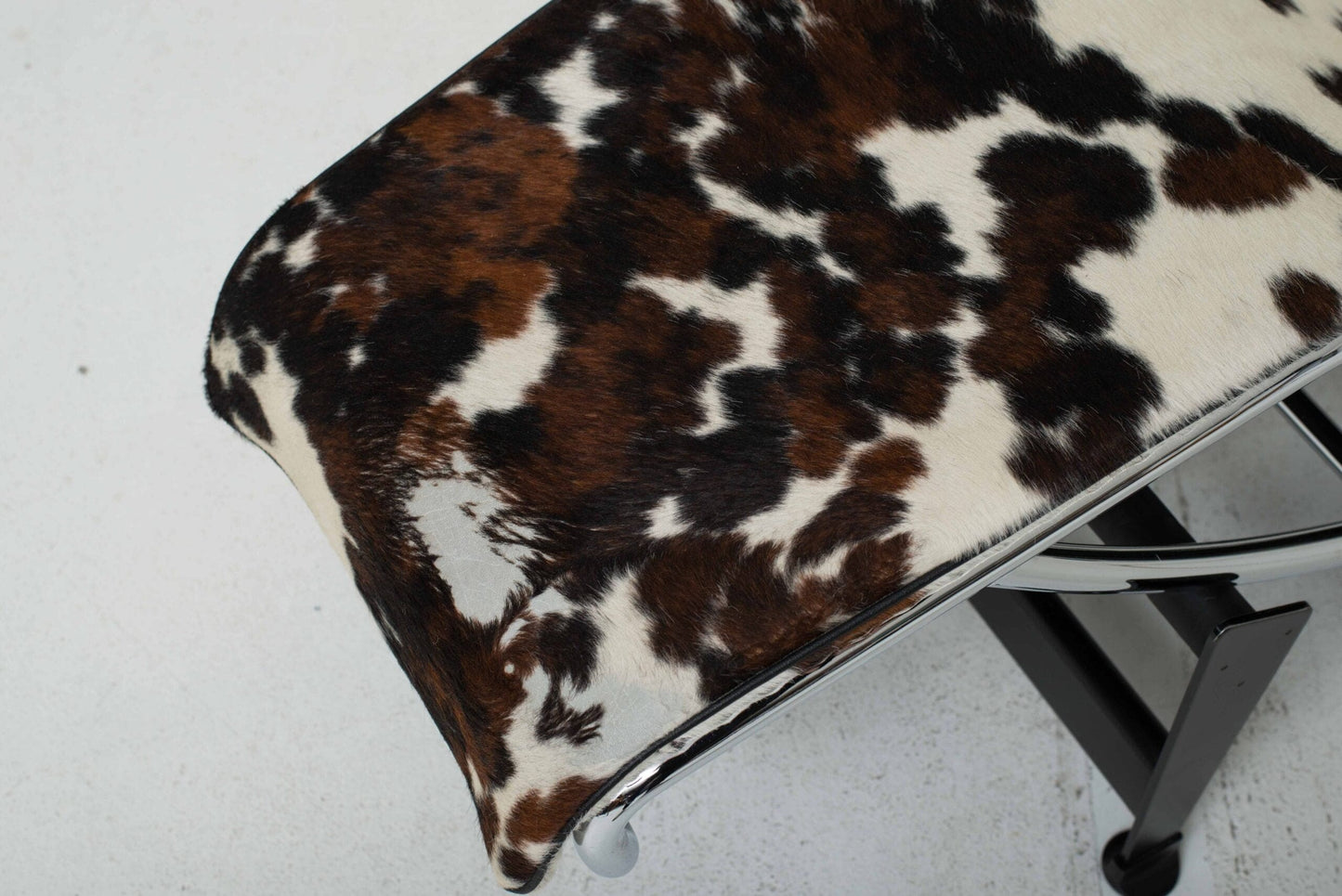 Cassina LC4 Chaise Longue by Le Corbusier with vintage spotted fur