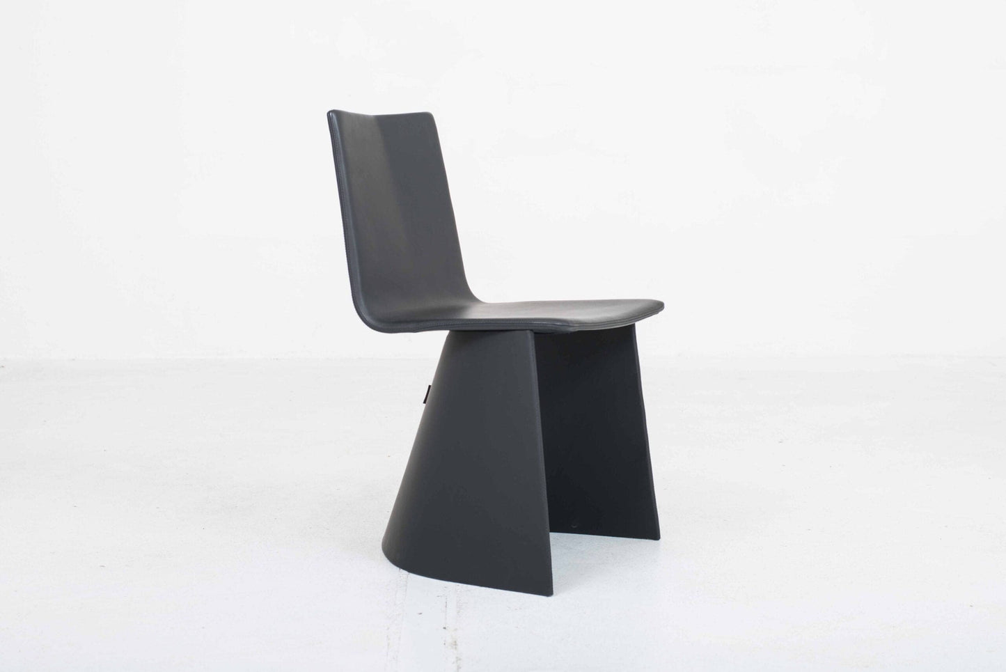 ClassiCon Venus Stuhl von Konstantin Grcic