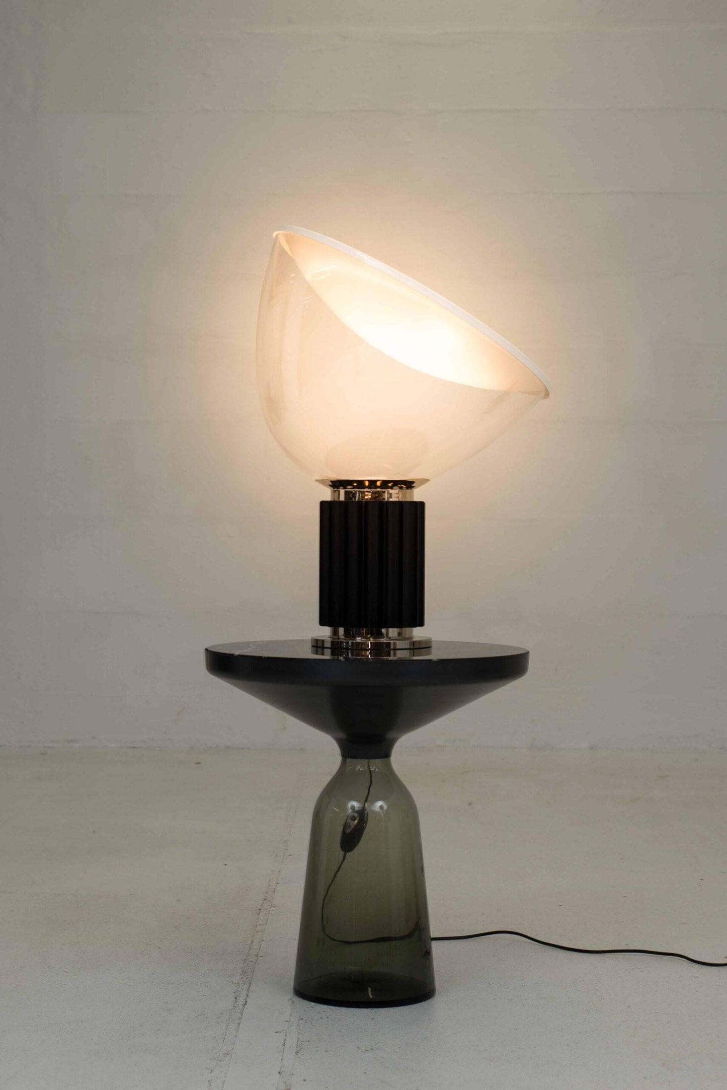 Flos Taccia lamp by Achille and Pier Giacomo Castiglioni Vintage