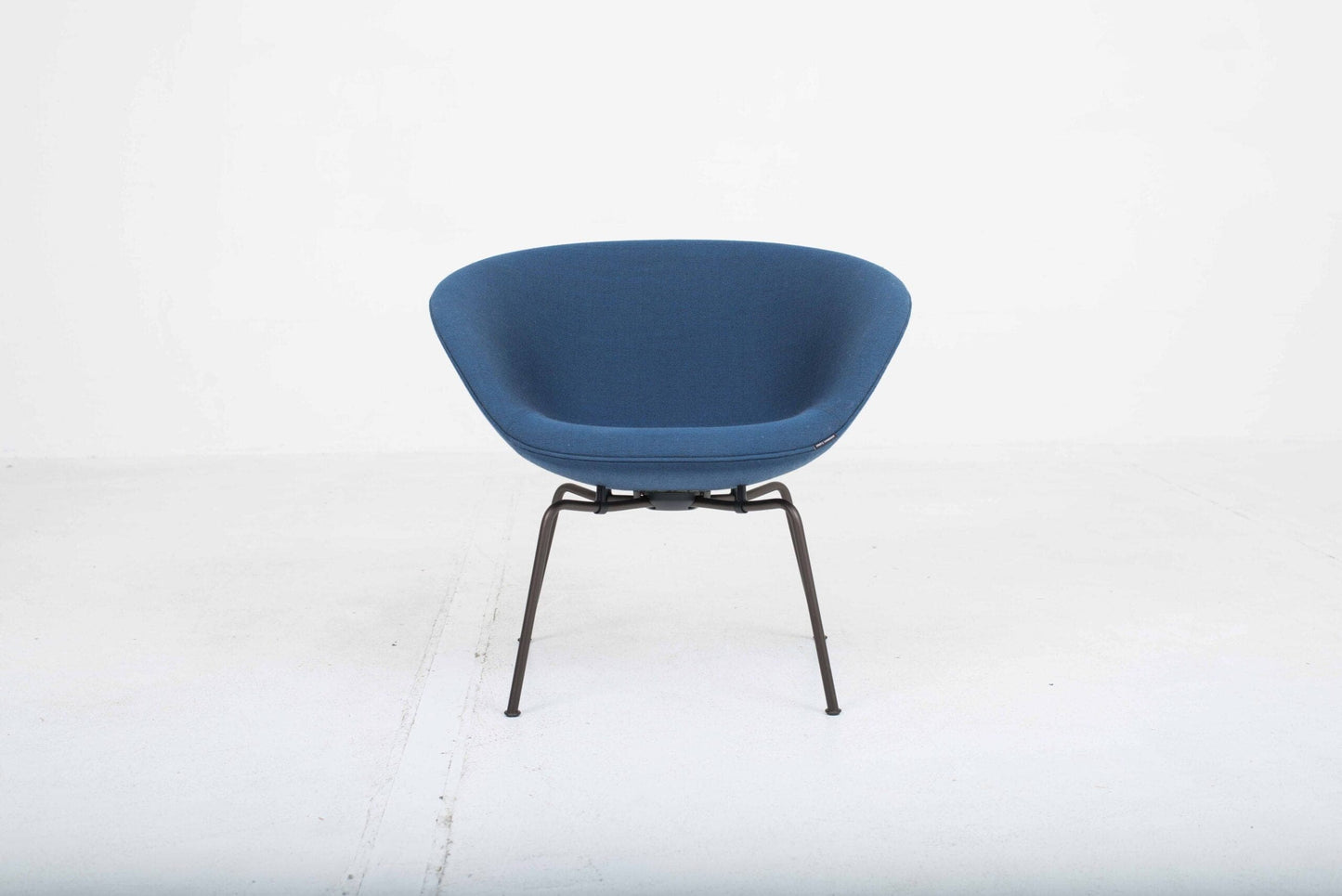 Fauteuil Pot Fritz Hansen par Arne Jacobsen Vintage