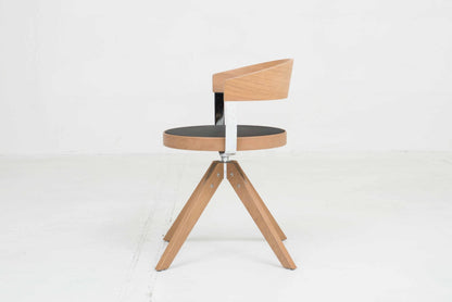 Girsberger chair G125 by Mathias Seiler in vintage oak