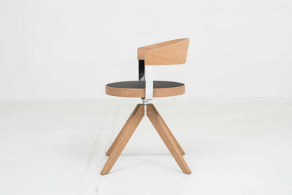 Girsberger chair G125 by Mathias Seiler in oak