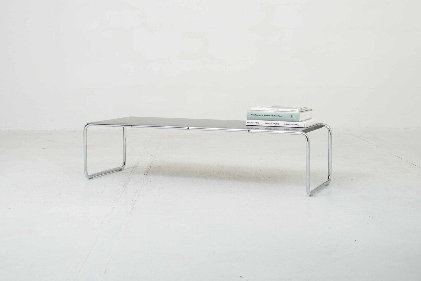 Knoll Laccio 2 coffee table by Marcel Breuer in black