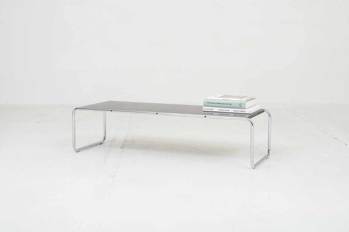 Knoll Laccio 2 coffee table by Marcel Breuer in black