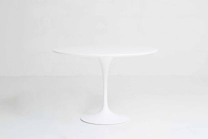 Knoll International Tulip Table 107cm von Eero Saarinen Vintage