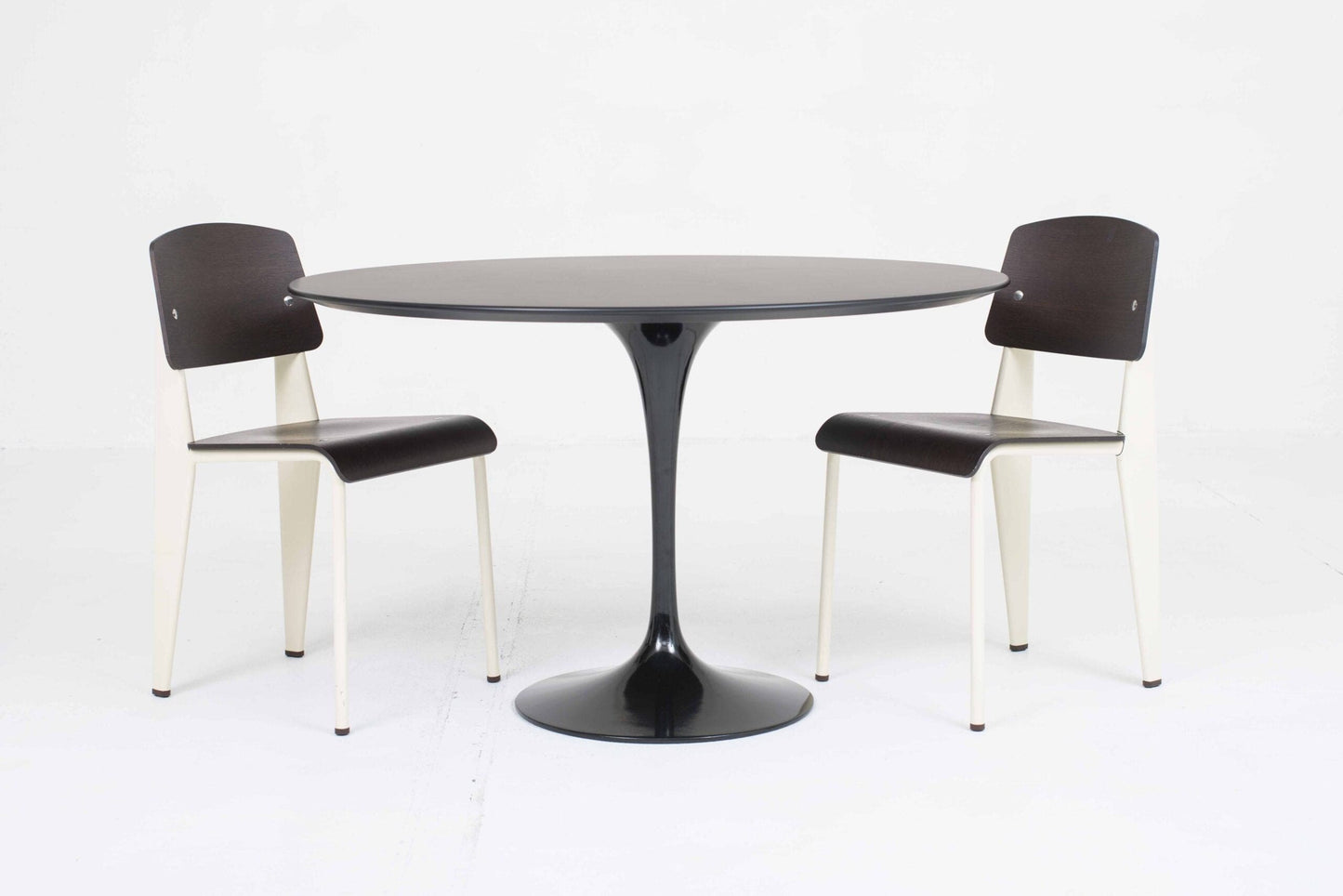 Knoll International Tulip Table 120cm von Eero Saarinen in Schwarz Vintage